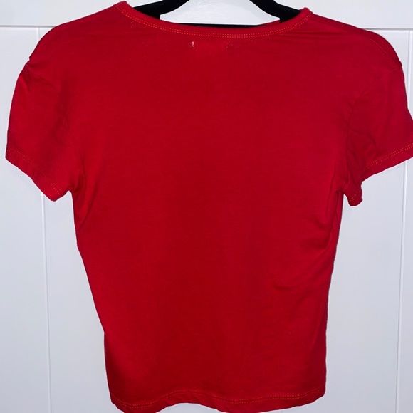 Red tee - Picture 2 of 2